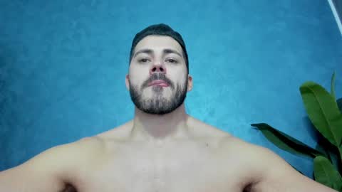 Snapshot of muscularmaster chatting on 01-27-25, 10:27 muscularmaster onlyfans online show from 01-27-25, 10:27