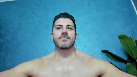 Snapshot of muscularmaster chatting on 01-28-25, 10:23 muscularmaster onlyfans online show from 01-28-25, 10:23