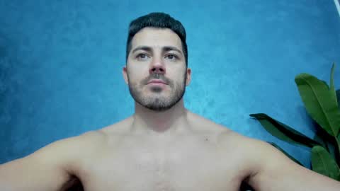 Snapshot of muscularmaster chatting on 01-29-25, 10:27 muscularmaster onlyfans online show from 01-29-25, 10:27