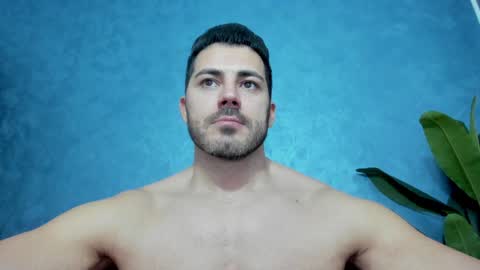 Snapshot of muscularmaster chatting on 01-30-25, 10:19 muscularmaster onlyfans online show from 01-30-25, 10:19