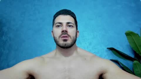 Snapshot of muscularmaster chatting on 02-02-25, 01:12 muscularmaster onlyfans online show from 02-02-25, 01:12