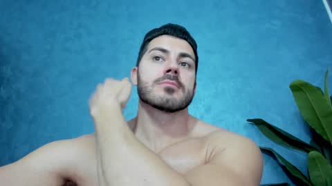 Snapshot of muscularmaster chatting on 02-04-25, 10:43 muscularmaster onlyfans online show from 02-04-25, 10:43