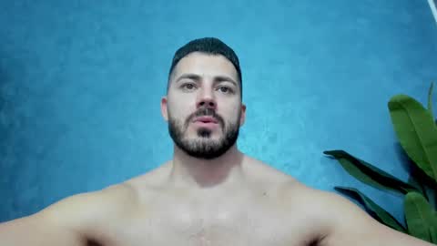 Snapshot of muscularmaster chatting on 02-14-25, 10:47 muscularmaster onlyfans online show from 02-14-25, 10:47