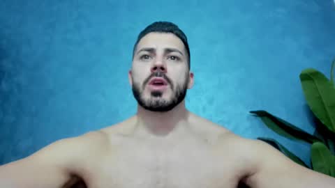 Snapshot of muscularmaster chatting on 02-16-25, 01:58 muscularmaster onlyfans online show from 02-16-25, 01:58