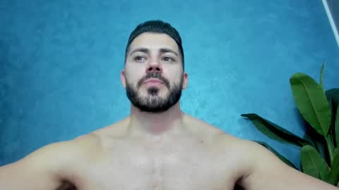 Snapshot of muscularmaster chatting on 02-17-25, 01:04 muscularmaster onlyfans online show from 02-17-25, 01:04