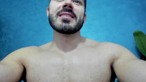 Snapshot of muscularmaster chatting on 02-26-25, 01:00 muscularmaster onlyfans online show from 02-26-25, 01:00