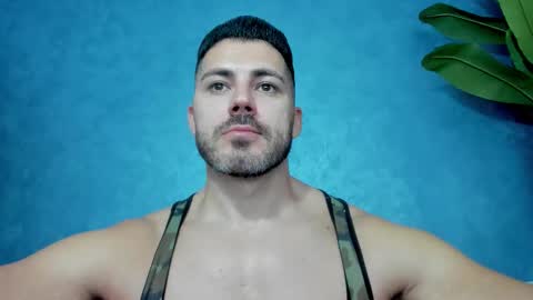 Snapshot of muscularmaster chatting on 09-17-25, 10:11 muscularmaster onlyfans online show from 09-17-25, 10:11