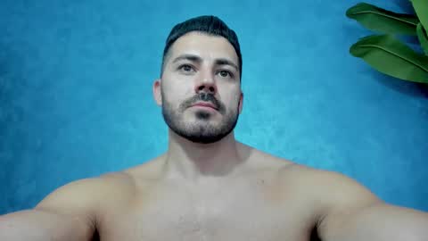 Snapshot of muscularmaster chatting on 09-21-25, 08:54 muscularmaster onlyfans online show from 09-21-25, 08:54