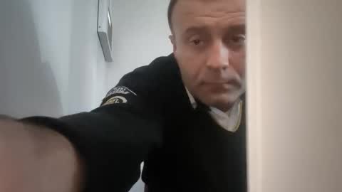 Snapshot of muscularsexybady chatting on 05-10-26, 05:18 handsome sexy muscular man online show from 05-10-26, 05:18