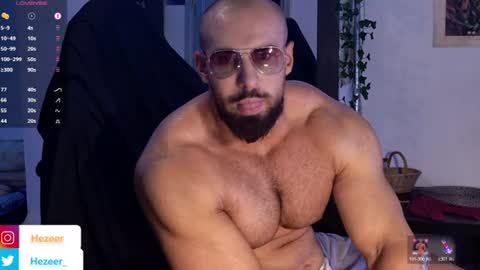 Snapshot of musculusx chatting on 07-16-26, 06:47 Musculus online show from 07-16-26, 06:47
