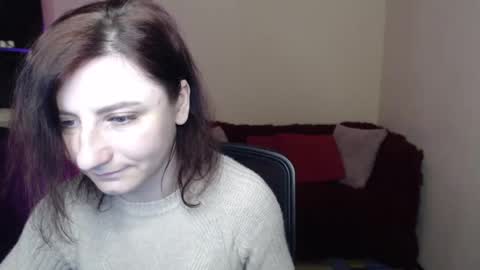 Snapshot of muse_kitty_jenia chatting on 02-19-25, 02:01 Jenya online show from 02-19-25, 02:01