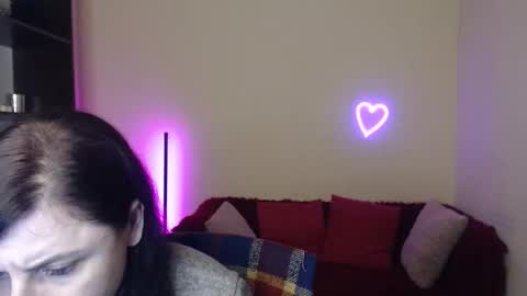 Jeneva online show from 12-04-25, 07:00