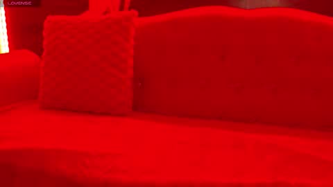 Snapshot of musedollx chatting on 10-26-25, 08:26 Luna online show from 10-26-25, 08:26