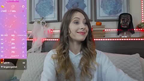 Snapshot of musedollx chatting on 10-29-25, 08:43 Luna online show from 10-29-25, 08:43