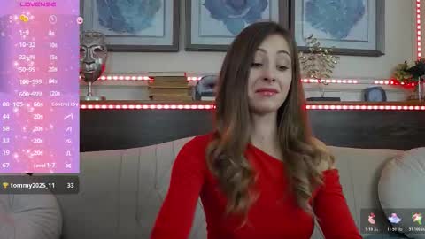 Snapshot of musedollx chatting on 11-05-25, 07:36 Luna online show from 11-05-25, 07:36