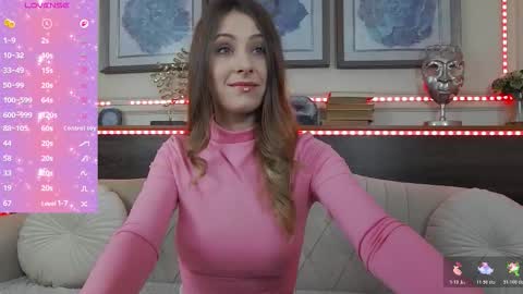 Snapshot of musedollx chatting on 11-08-25, 05:23 Luna online show from 11-08-25, 05:23