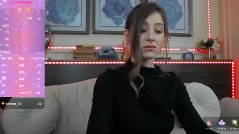 Snapshot of musedollx chatting on 11-20-25, 08:30 Luna online show from 11-20-25, 08:30