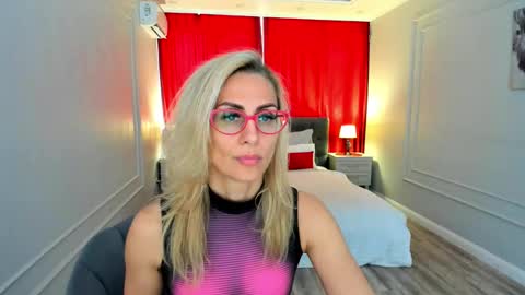 Snapshot of museofstage chatting on 06-01-26, 11:12 Diana online show from 06-01-26, 11:12