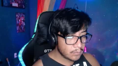 mushrooncat online show from 10-08-25, 12:14