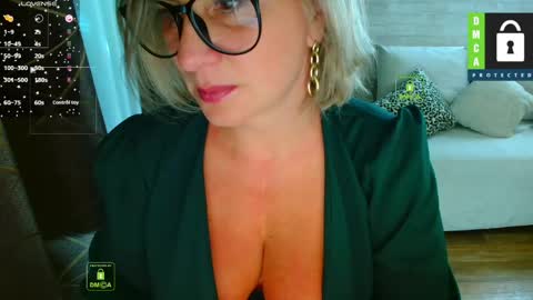 Lana online show from 06-09-26, 06:03