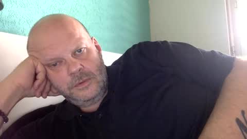 Mutin online show from 02-18-26, 02:02