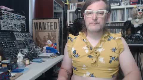 Snapshot of muziknerd chatting on 07-02-26, 07:20 Muziknerd online show from 07-02-26, 07:20