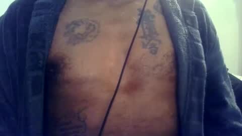 Snapshot of my432687 chatting on 10-18-25, 10:43 my432687 online show from 10-18-25, 10:43