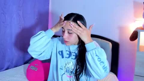 my_aleja_ online show from 02-25-26, 12:20