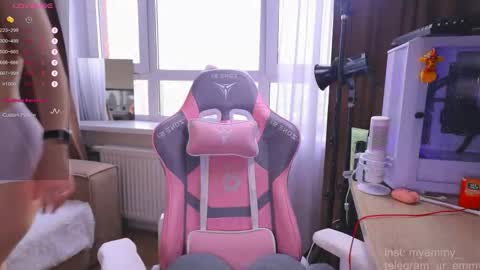 Snapshot of my_emmy chatting on 02-22-26, 05:30 Emmy online show from 02-22-26, 05:30