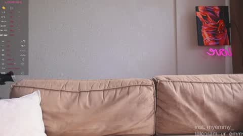 Snapshot of my_emmy chatting on 06-14-26, 10:17 Emmy online show from 06-14-26, 10:17