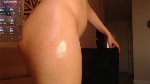 Hannah  welcome  online show from 01-20-25, 01:32