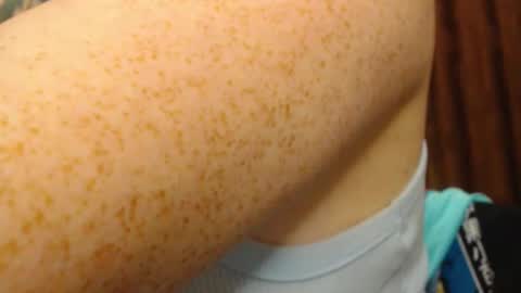     sara      i know you love me xoxox     online show from 01-13-26, 06:18