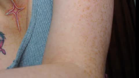     sara      i know you love me xoxox     online show from 03-02-26, 06:36