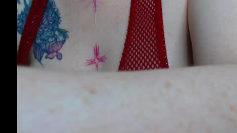     sara      i know you love me xoxox     online show from 04-15-26, 02:40