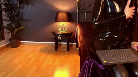 Snapshot of my_maite chatting on 01-30-25, 03:08 Maite online show from 01-30-25, 03:08