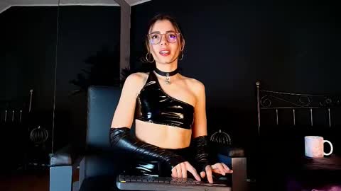 Snapshot of my_maite chatting on 02-12-25, 01:16 Maite online show from 02-12-25, 01:16