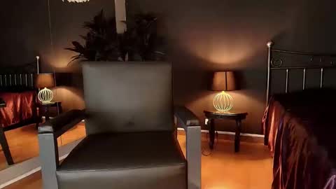 Snapshot of my_maite chatting on 02-21-25, 03:54 Maite online show from 02-21-25, 03:54