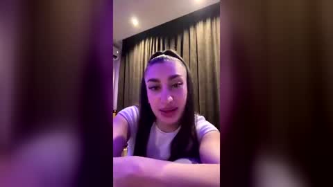 Naomi online show from 06-11-26, 08:40