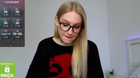 Snapshot of my_tenderness chatting on 02-13-25, 10:23 Dana online show from 02-13-25, 10:23