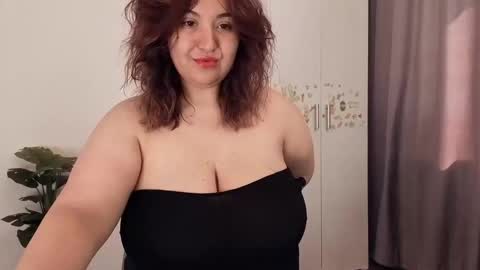 Mya online show from 04-17-26, 11:57