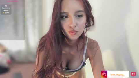 My name is Mya welcome online show from 04-21-26, 03:24