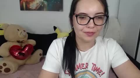 Snapshot of myadevis chatting on 09-28-25, 09:31 mistress Mya online show from 09-28-25, 09:31