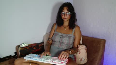 Snapshot of myamillor chatting on 03-29-26, 09:26 myamillor online show from 03-29-26, 09:26