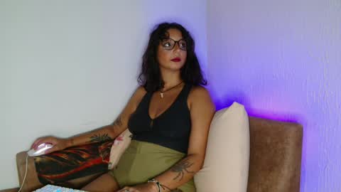Snapshot of myamillor chatting on 03-31-26, 09:59 myamillor online show from 03-31-26, 09:59