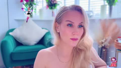 Snapshot of myassistant chatting on 10-22-25, 03:12 Mya-be Yours P online show from 10-22-25, 03:12