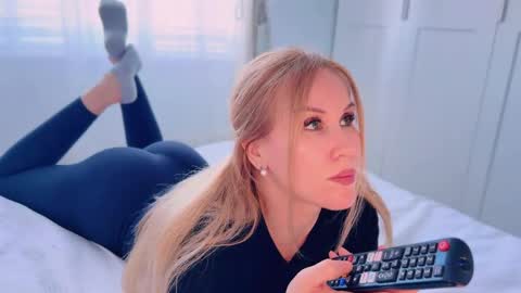 Mya-be Yours P online show from 04-25-26, 05:32