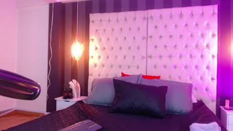 Snapshot of myathtylerth chatting on 05-06-26, 08:47 Mya online show from 05-06-26, 08:47