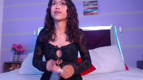 Snapshot of myathtylerth chatting on 05-15-26, 07:32 Mya online show from 05-15-26, 07:32