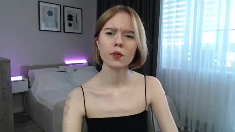 Lana online show from 05-17-26, 07:06