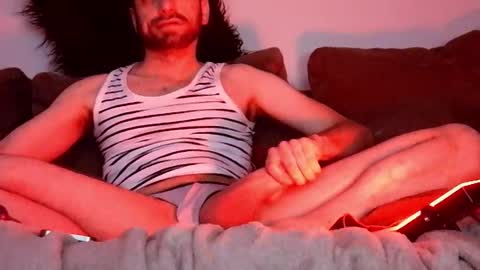 Snapshot of mycloudyalt chatting on 12-21-25, 05:14 mycloudyalt online show from 12-21-25, 05:14